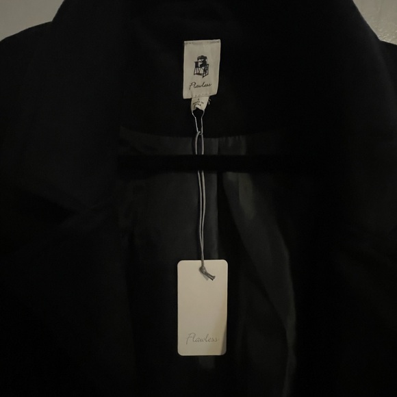 Soft Fringe Jacket - Picture 2 of 3